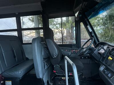 2009 Freightliner Thomas C2 Chassis with Cummins 6.7L Diesel   - Photo 5 - Frankfort, KY 40601