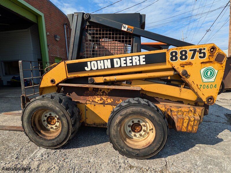 1996 John Deere 8875 Skidsteer Front-end Loader   - Photo 1 - Frankfort, KY 40601