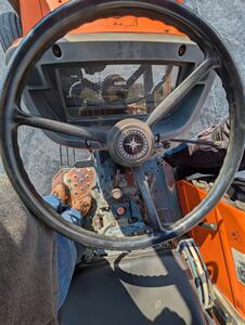 1989 Kubota M6030T Tractor   - Photo 13 - Frankfort, KY 40601