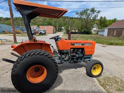 1989 Kubota M6030T Tractor   - Photo 3 - Frankfort, KY 40601