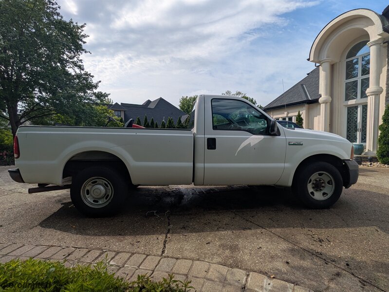 2005 Ford F-250 Super Duty XL  