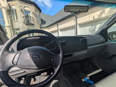2005 Ford F-250 Super Duty XL   - Photo 6 - Frankfort, KY 40601