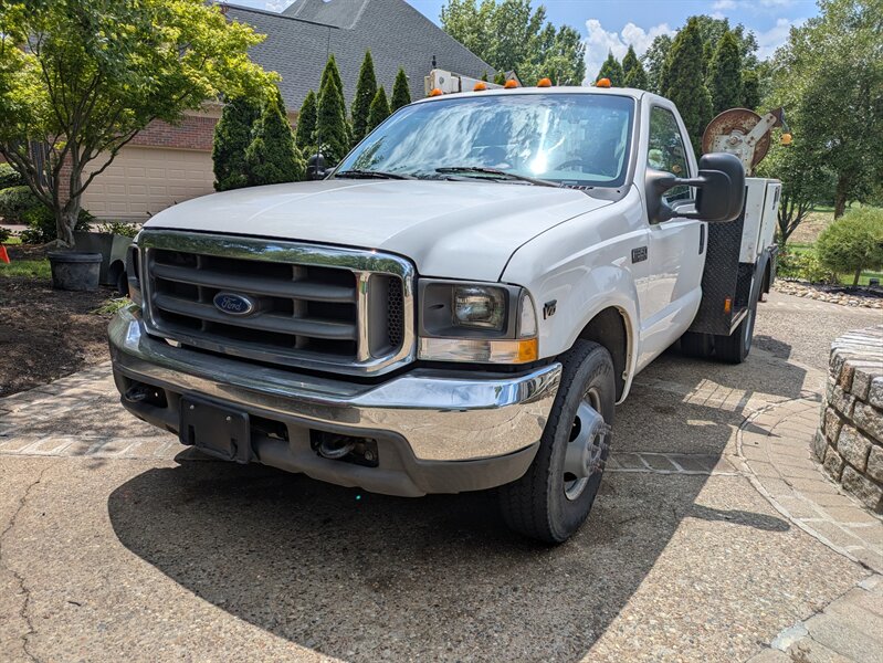 2003 Ford F-350 Super Duty with Liftmoore Crane   - Photo 1 - Frankfort, KY 40601