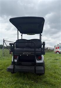 2024 EZGO EXPRESS GAS S4 EFI   - Photo 12 - Cicero, IN 46034