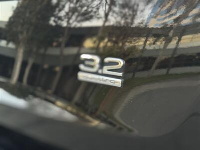 2012 Audi Q5 3.2 quattro Premium Plus  S-line - Photo 12 - Long Beach, CA 90807