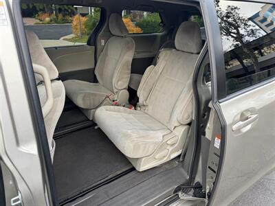 2015 Toyota Sienna LE 8-Passenger   - Photo 9 - Long Beach, CA 90807