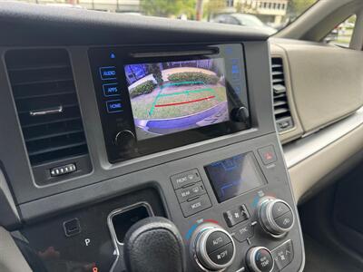 2015 Toyota Sienna LE 8-Passenger   - Photo 17 - Long Beach, CA 90807