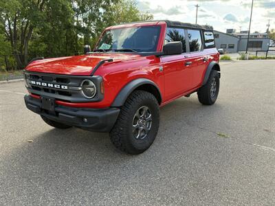 2021 Ford Bronco   - Photo 1 - Saint Paul, MN 55114