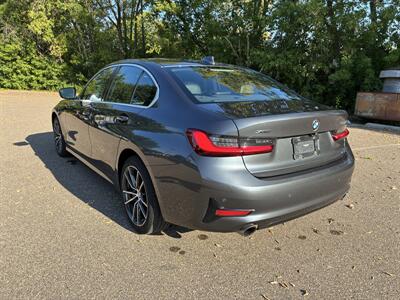 2020 BMW 330i xDrive - Photo 5 - Saint Paul, MN 55114