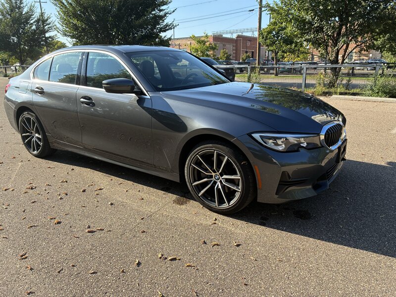 2020 BMW 3 Series 330i - Photo 2