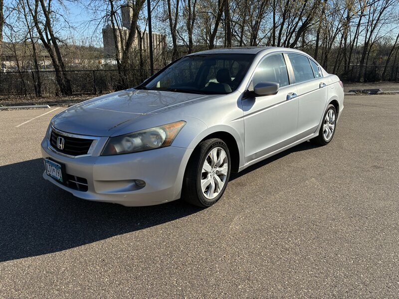 2009 Honda Accord EX-L V6   - Photo 1 - Saint Paul, MN 55114