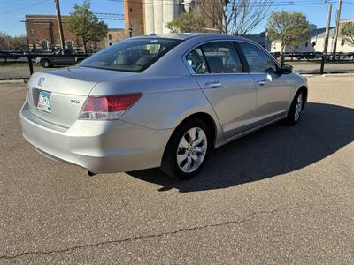 2009 Honda Accord EX-L V6   - Photo 3 - Saint Paul, MN 55114