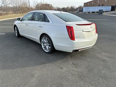 2013 Cadillac XTS Platinum Collection   - Photo 4 - Saint Paul, MN 55114