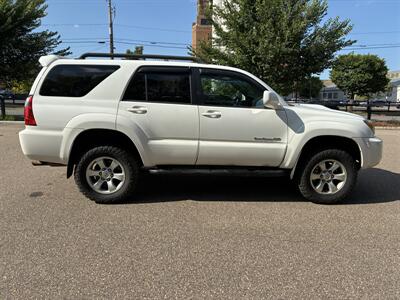 2006 Toyota 4Runner SR5 SR5 4dr SUV - Photo 3 - Saint Paul, MN 55114