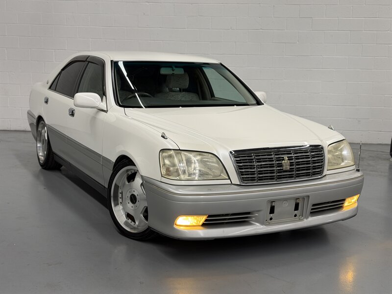 1999 Toyota Crown Royal Saloon  