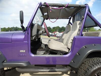 1990 Jeep Wrangler S - Photo 22 - Scottsburg, IN 47170