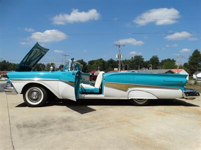 1958 Ford Fairlane 500 Skyliner - Photo 34 - Scottsburg, IN 47170