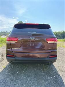 2017 Kia Sorento L - Photo 4 - Lexington, SC 29072