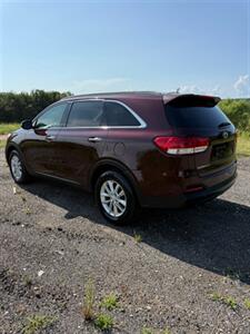 2017 Kia Sorento L - Photo 14 - Lexington, SC 29072