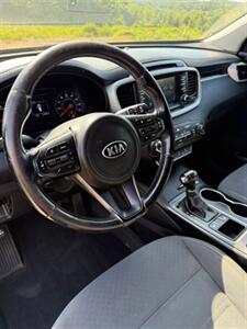 2017 Kia Sorento L - Photo 7 - Lexington, SC 29072