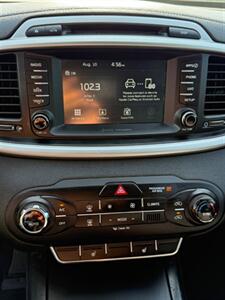 2017 Kia Sorento L - Photo 9 - Lexington, SC 29072