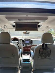 2013 Toyota Sienna XLE 7-Passenger - Photo 12 - Lexington, SC 29072