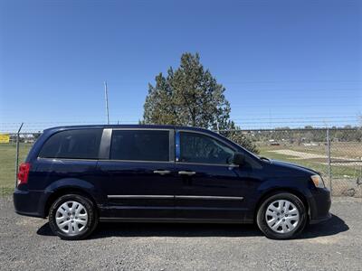 2013 Dodge Grand Caravan American Value Package - Photo 2 - Madras, OR 97741