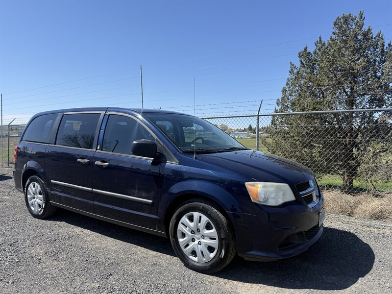 2013 Dodge Grand Caravan American Value Package   - Photo 1 - Madras, OR 97741