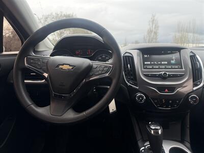 2018 Chevrolet Cruze LT Auto   - Photo 12 - Madras, OR 97741