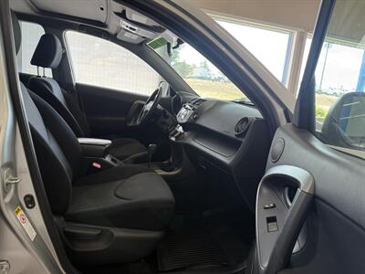 2010 Toyota RAV4 Sport   - Photo 8 - Madras, OR 97741