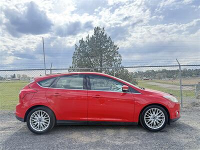 2012 Ford Focus SEL   - Photo 2 - Madras, OR 97741