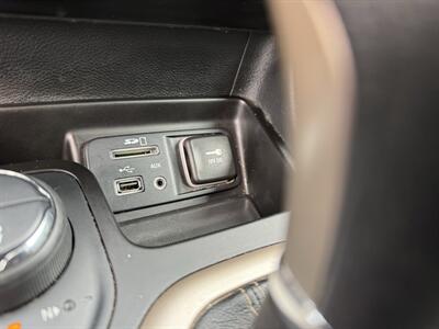2014 Jeep Cherokee Latitude   - Photo 16 - Madras, OR 97741