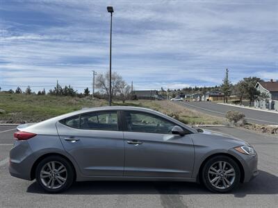 2018 Hyundai ELANTRA SEL   - Photo 1 - Madras, OR 97741