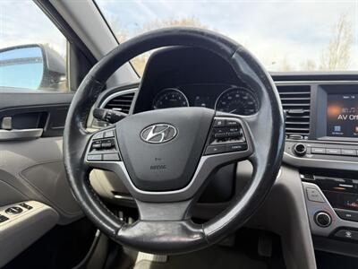 2018 Hyundai ELANTRA SEL   - Photo 8 - Madras, OR 97741