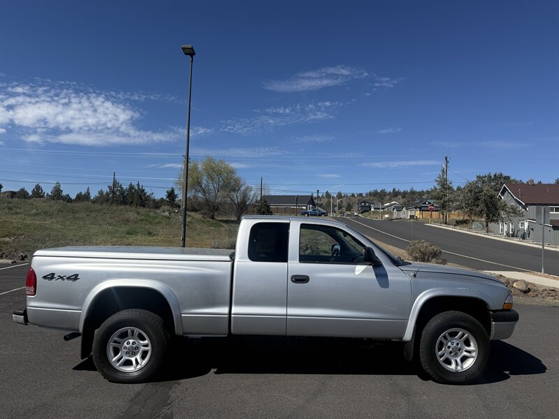 2003 Dodge Dakota Sport 2dr Club Cab Sport   - Photo 1 - Madras, OR 97741