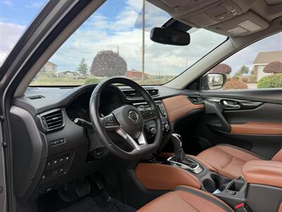 2018 Nissan Rogue S   - Photo 2 - Madras, OR 97741