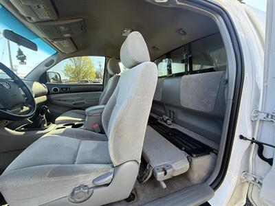 2006 Toyota Tacoma   - Photo 5 - Madras, OR 97741