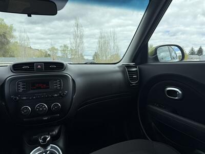 2016 Kia Soul   - Photo 8 - Madras, OR 97741