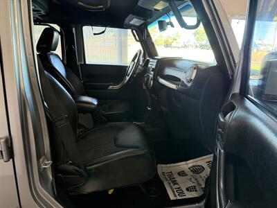 2013 Jeep Wrangler Unlimited Sport   - Photo 12 - Madras, OR 97741