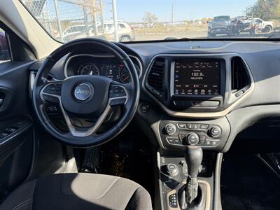 2015 Jeep Cherokee Latitude   - Photo 8 - Madras, OR 97741