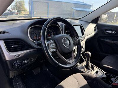 2015 Jeep Cherokee Latitude   - Photo 12 - Madras, OR 97741