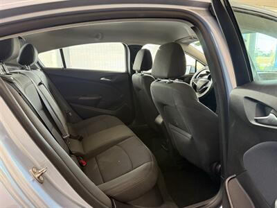 2017 Chevrolet Cruze LT Auto - Photo 9 - Madras, OR 97741