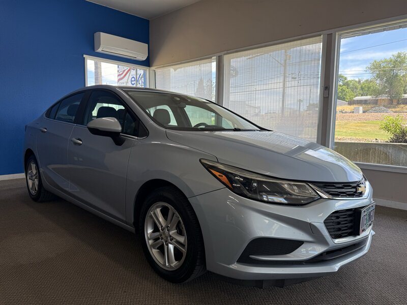 2017 Chevrolet Cruze LT Auto   - Photo 1 - Madras, OR 97741