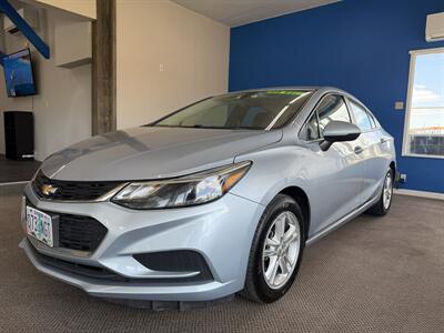 2017 Chevrolet Cruze LT Auto - Photo 2 - Madras, OR 97741