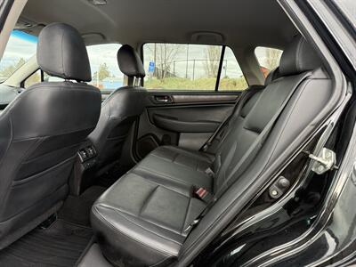 2015 Subaru Outback 2.5i Limited   - Photo 7 - Madras, OR 97741