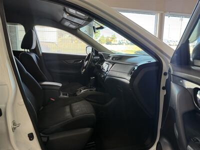 2017 Nissan Rogue S - Photo 8 - Madras, OR 97741