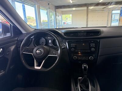 2017 Nissan Rogue S - Photo 12 - Madras, OR 97741