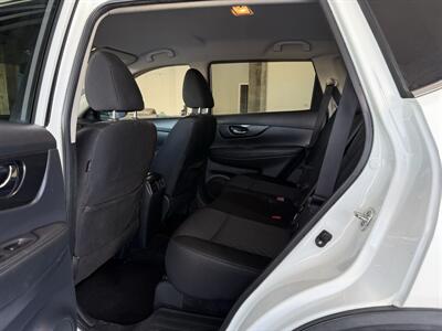 2017 Nissan Rogue S - Photo 4 - Madras, OR 97741
