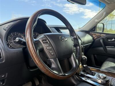 2012 INFINITI QX56   - Photo 10 - Madras, OR 97741