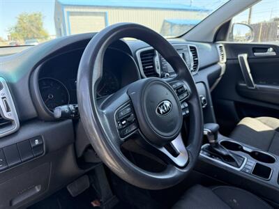 2017 Kia Sportage LX - Photo 10 - Madras, OR 97741
